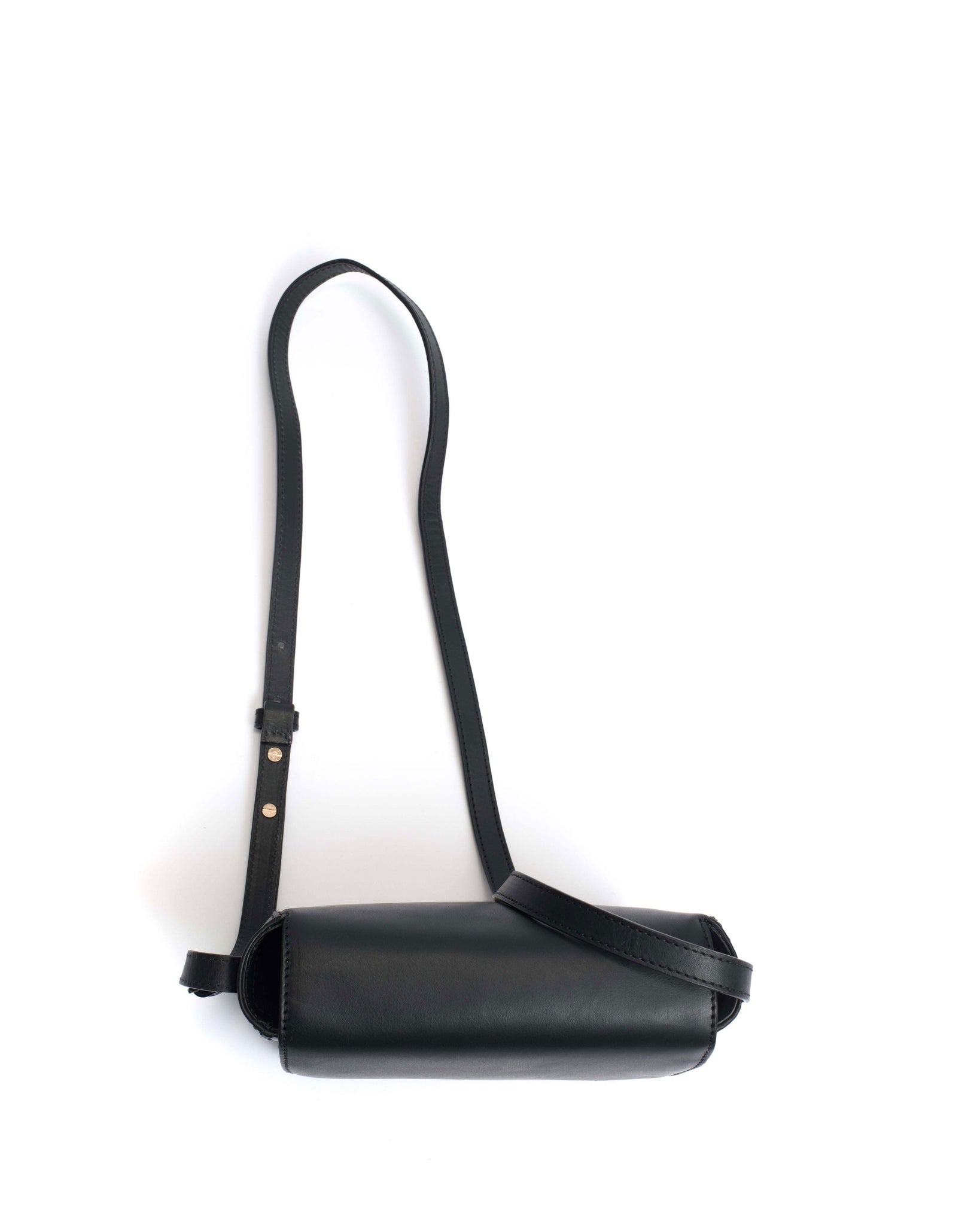 Sicha crossover bag Vegetable tanned calf Black